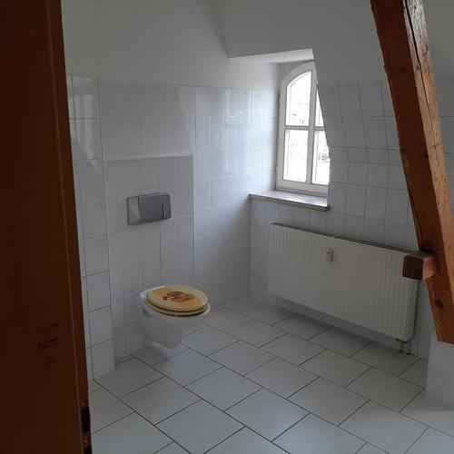 *Gemütliche 4-Zimmer im DG* 4 zimmer