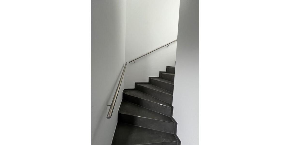 Schöne, helle Wohnung in einem 2 Familienhaus einer Doppelhaushälfte 2 zimmer