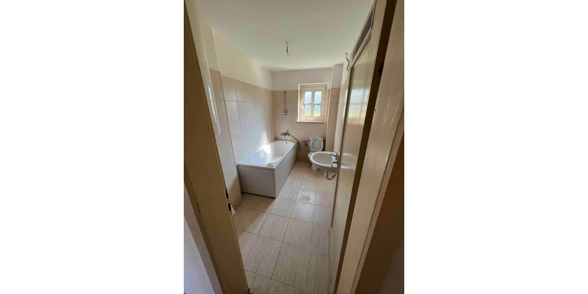 Erdgeschoßwohnung Wanfried - 2 Zimmer, 52 m&sup2;, 300&euro; | Angebot:25271963