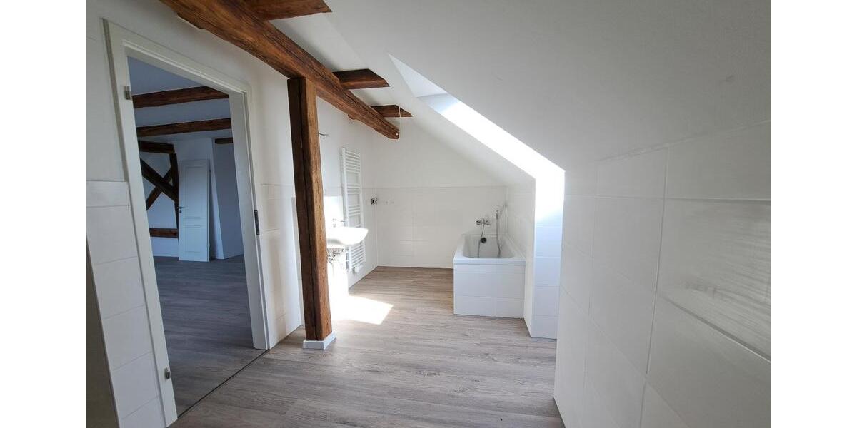 Dachgeschoßwohnung Nuthe-Urstromtal Urstromtal - 3 Zimmer, 85 m&sup2;, 950&euro; | Angebot:24659709