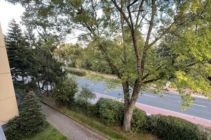 Wohnung Neuss - 2 Zimmer, 68 m&sup2;, 1.040&euro; | Angebot:26610402