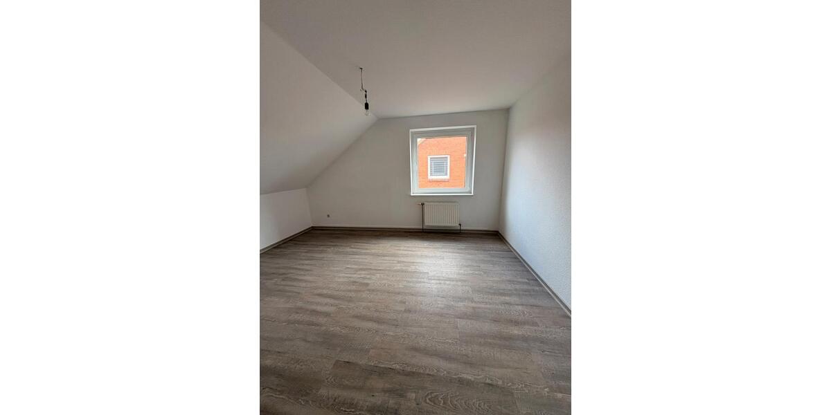 Dachgeschoßwohnung Röbel/Müritz Müritz - 2 Zimmer, 51 m&sup2;, 440&euro; | Angebot:25964714