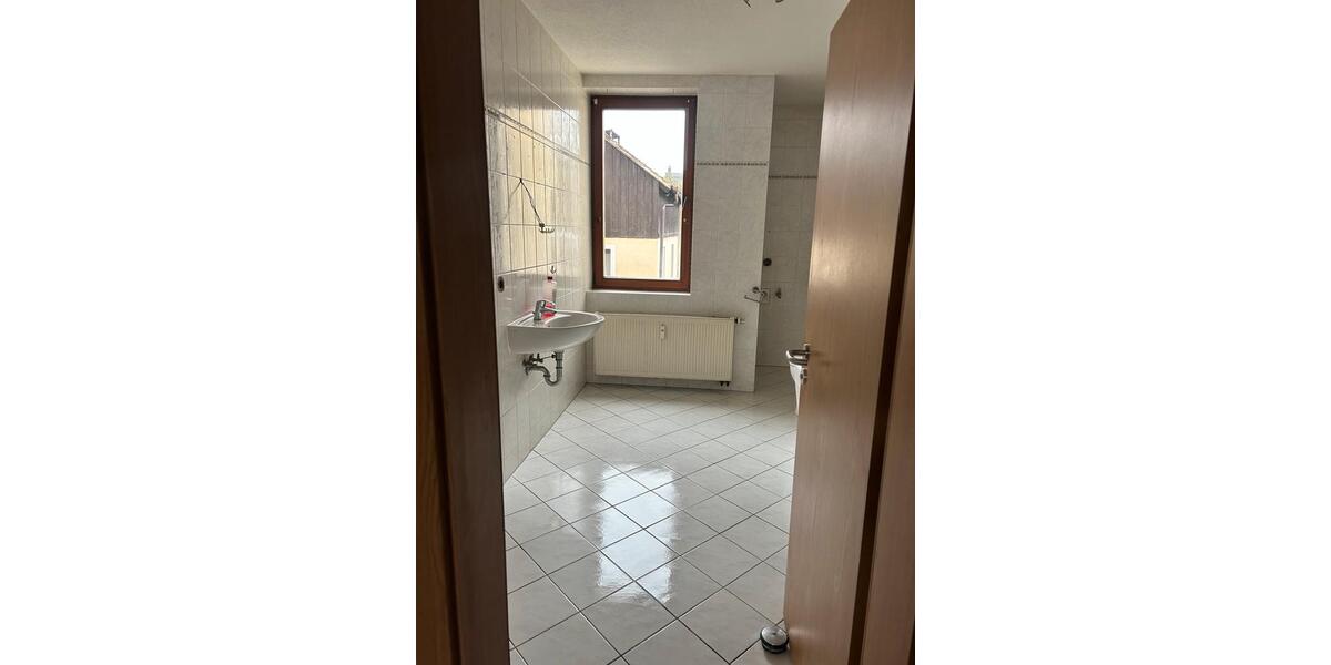 Erdgeschoßwohnung Döbeln - 5 Zimmer, 115 m&sup2;, 1.150&euro; | Angebot:25320328