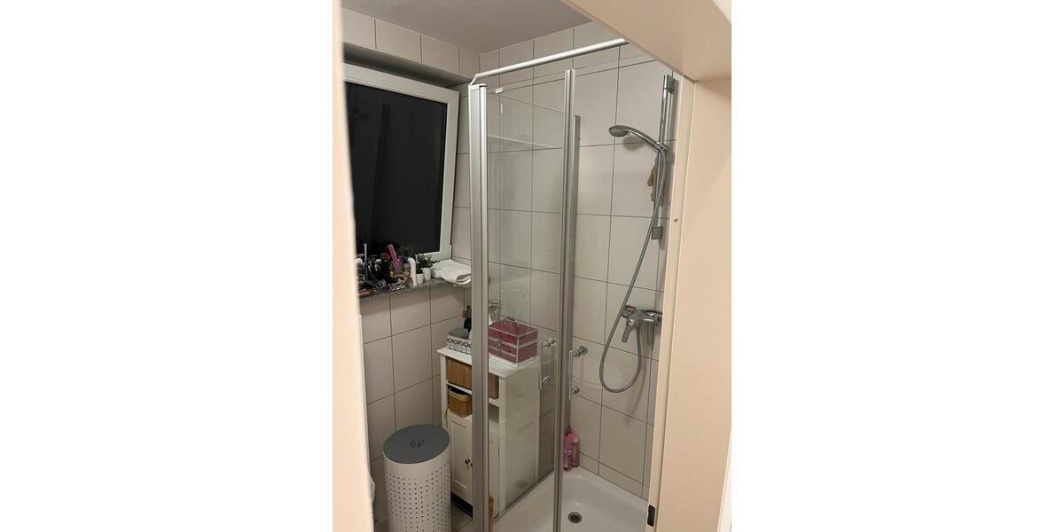 1-Zimmer-Maisonette mit Balkon & Stellplatz – Bornheim-Waldorf 1 zimmer