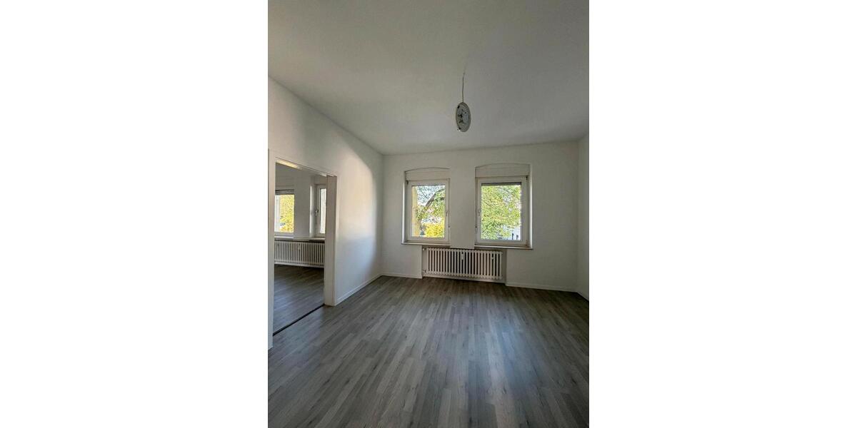 Etagenwohnung Gütersloh - 5 Zimmer, 100 m&sup2;, 950&euro; | Angebot:26302903