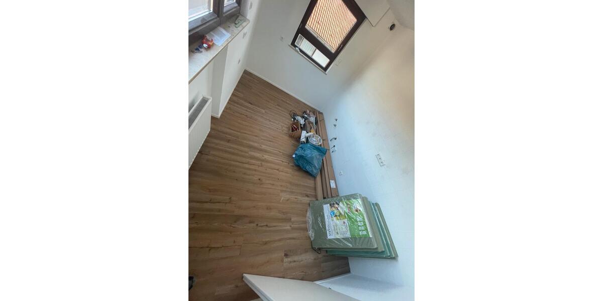Etagenwohnung Murrhardt - 4.5 Zimmer, 100 m&sup2;, 1.400&euro; | Angebot:26587053