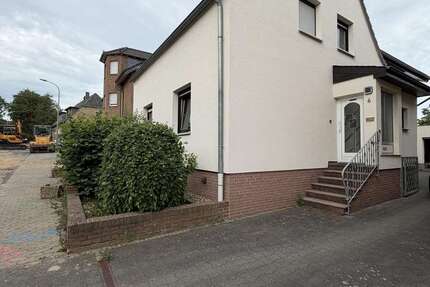 Haus Zülpich-Schwerfen Schwerfen - 7 Zimmer, 168 m&sup2;, 1.200&euro; | Angebot:27031779