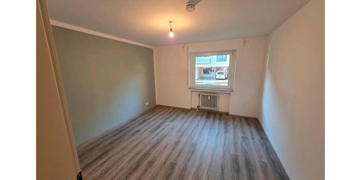 2-Zimmer-Wohnung mit EBK + Außenstellplatz – Zentral in Offenburg 2 zimmer