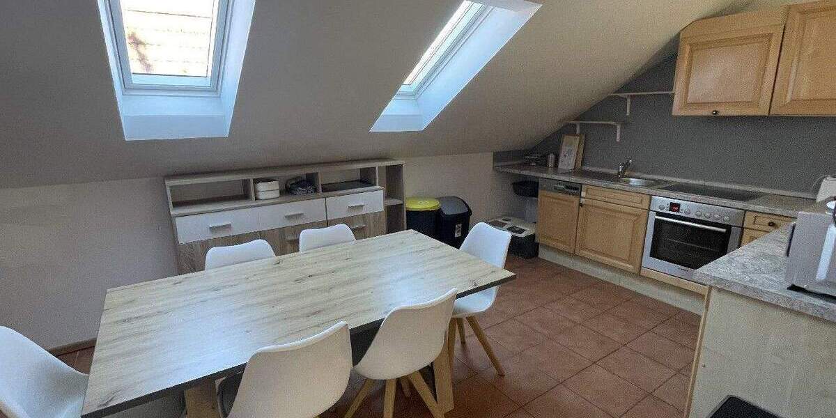 Etagenwohnung Waal Emmenhausen - 4 Zimmer, 136 m&sup2;, 1.200&euro; | Angebot:25730550