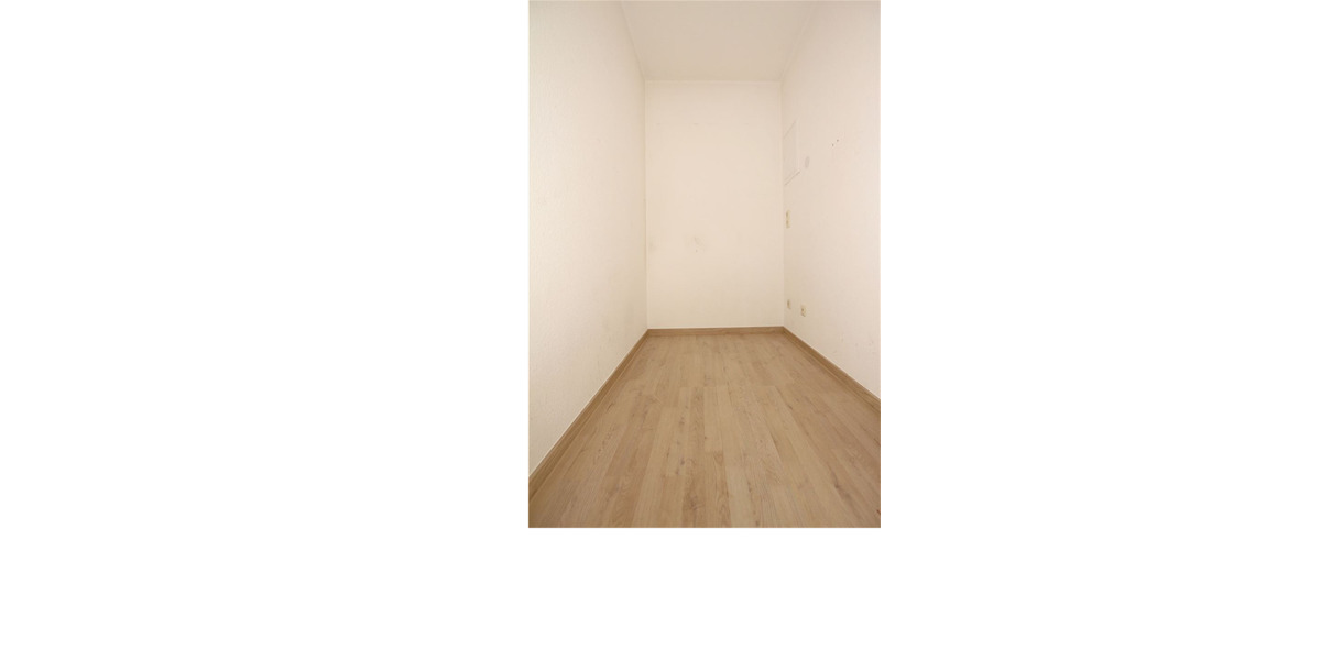 Dachgeschoßwohnung Oschersleben (Bode) - 3 Zimmer, 81 m&sup2;, 650&euro; | Angebot:26052787