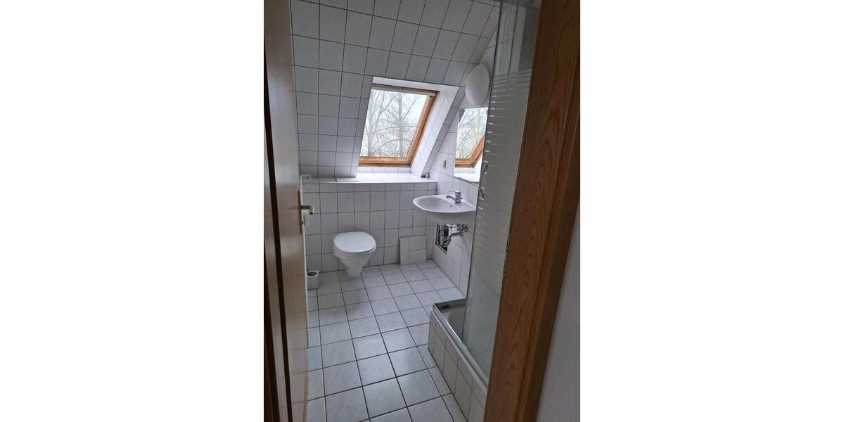 Dachgeschoßwohnung Hambergen - 3 Zimmer, 52 m&sup2;, 280&euro; | Angebot:26523704