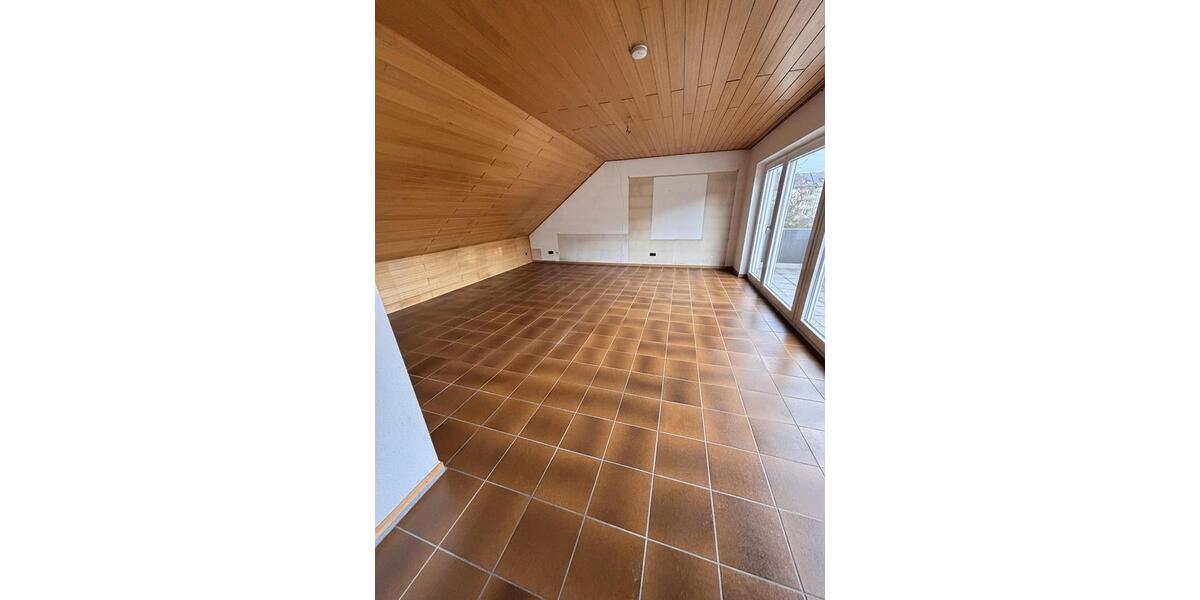 Dachgeschoßwohnung Paderborn Univiertel - 2 Zimmer, 76 m&sup2;, 600&euro; | Angebot:25959232