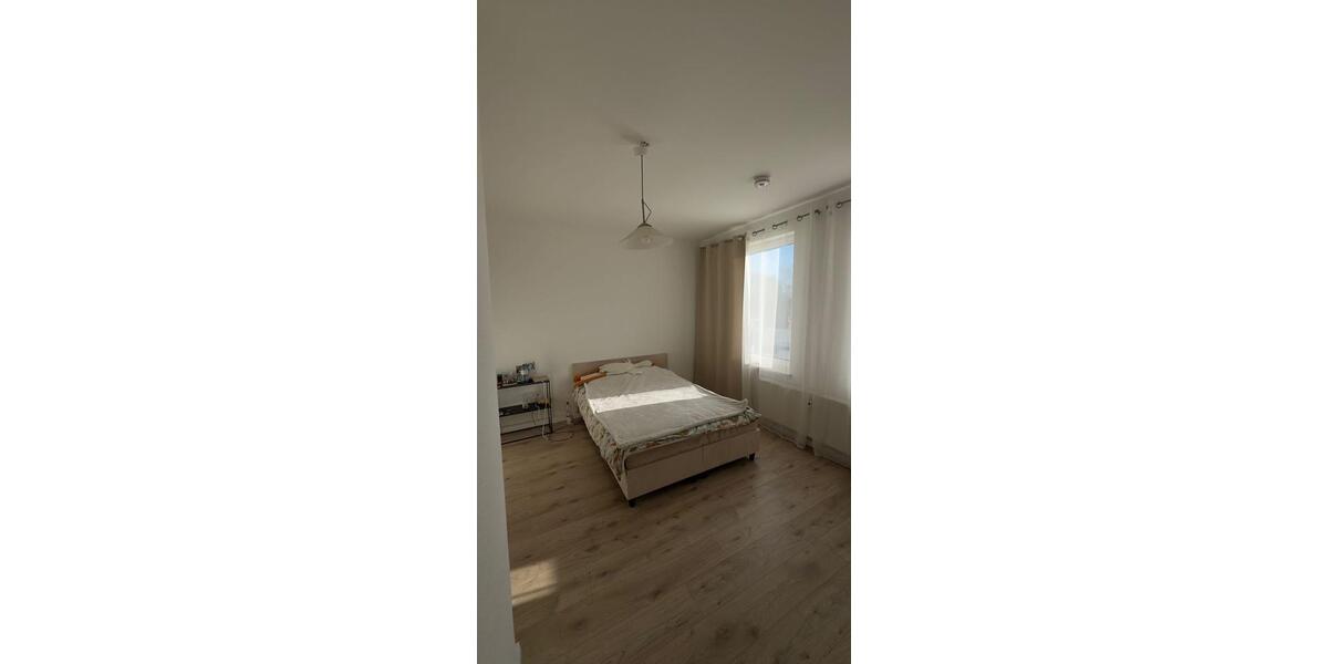 Etagenwohnung Halberstadt - 4 Zimmer, 81 m&sup2;, 430&euro; | Angebot:24701287