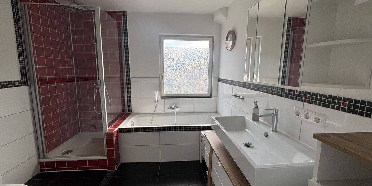 Doppelhaushälfte Stuttgart Stammheim - 4 Zimmer, 123 m&sup2;, 1.800&euro; | Angebot:26556238