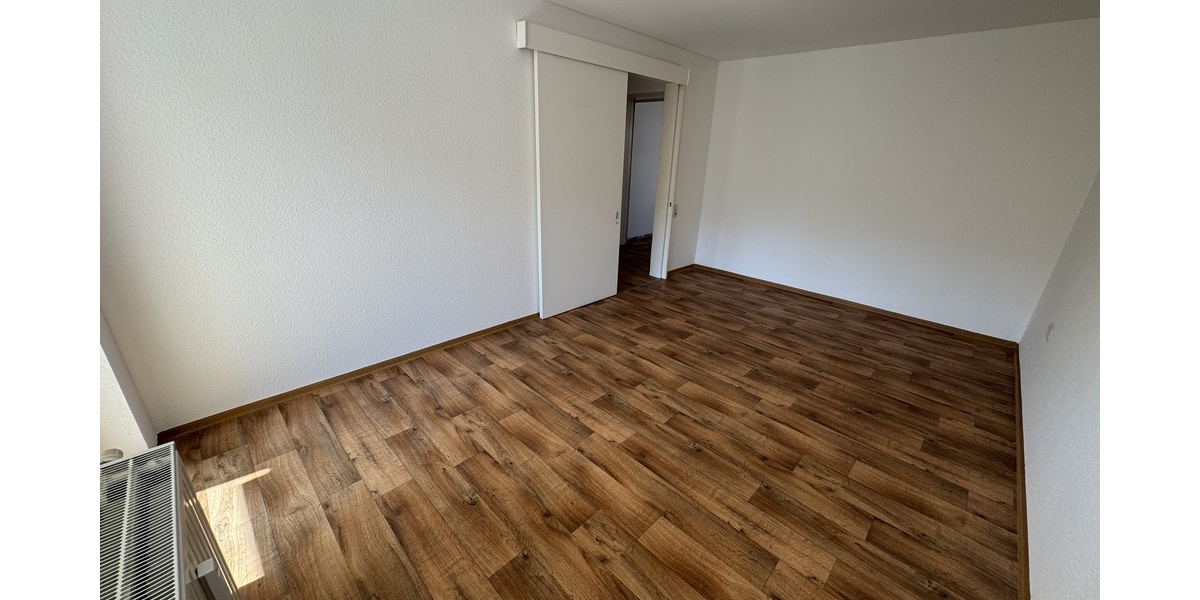 Idyllisch wohnen im Zentrum von Weida. 3 Raum Wohnung mit Balkon und Aufzug! - Etagenwohnung Weida Liebsdorf | Angebot:26882406