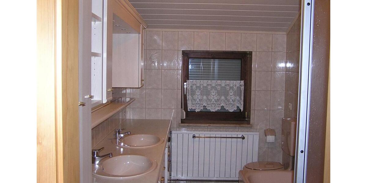 Dachgeschoßwohnung Schernfeld Birkhof - 2 Zimmer, 60 m&sup2;, 550&euro; | Angebot:25639615