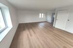 Neu saniertes Einfamilienhaus mit Garage, Garten, Wärmepumpe und Mieter–Strom