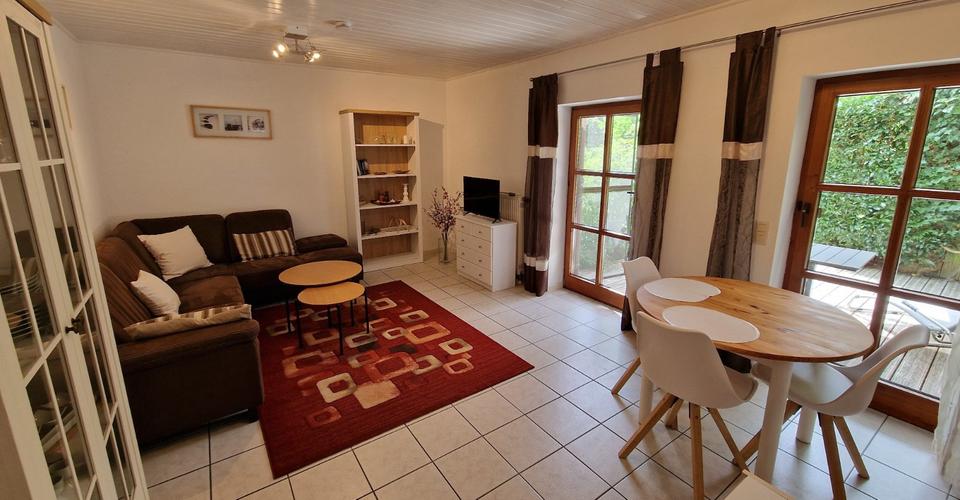 Wohnen auf Zeit Regenstauf - 2 Zimmer, 50 m&sup2;, 950&euro; | Angebot:23461043