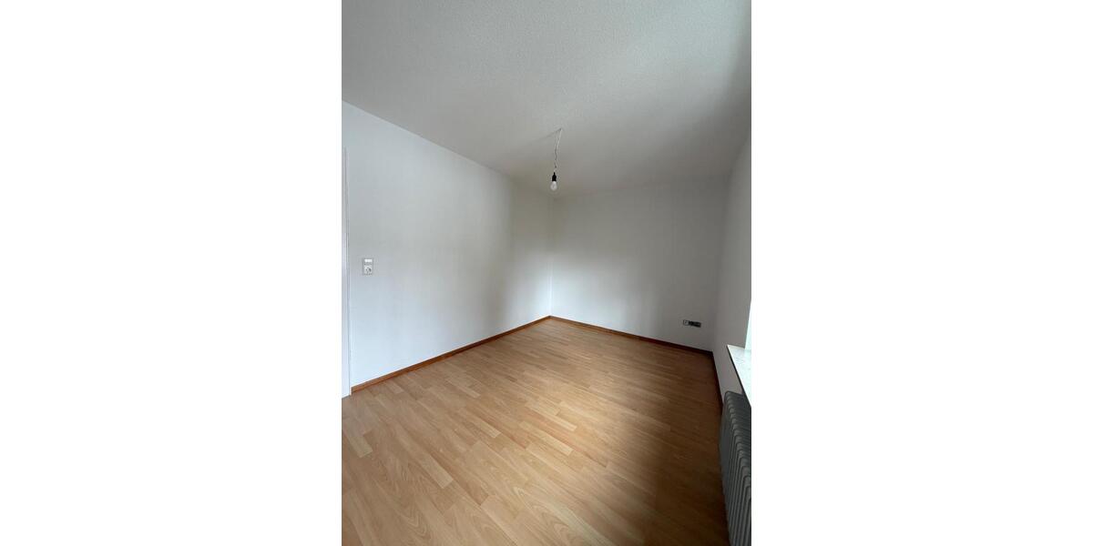 Etagenwohnung Gaildorf - 3 Zimmer, 74 m&sup2;, 1.050&euro; | Angebot:26618458