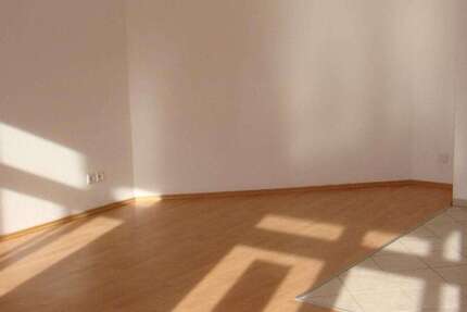 Wohnung zum Mieten in Chemnitz 280 € 52.4 m² 2 zimmer