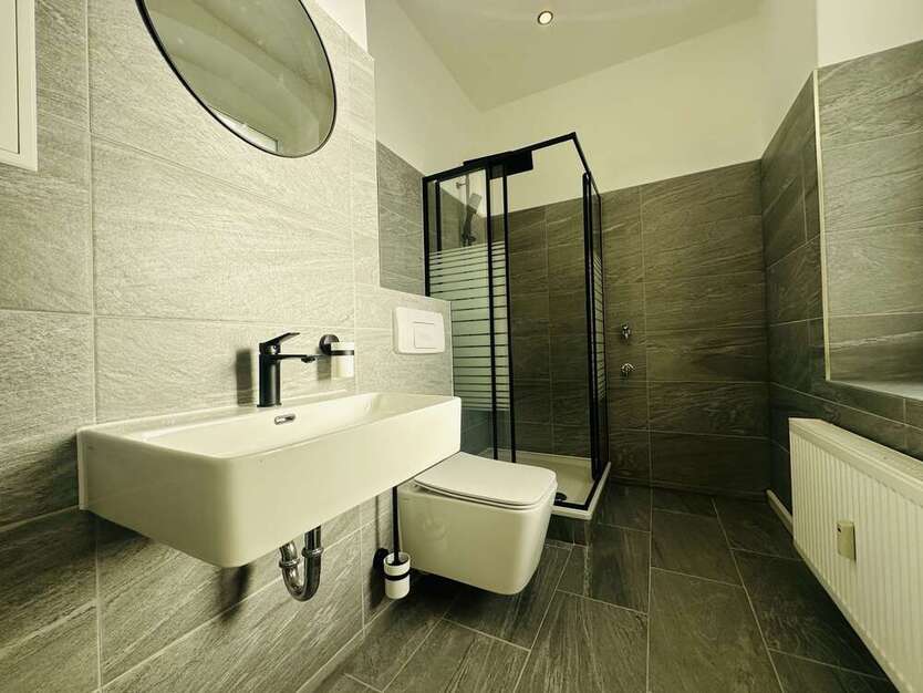 Wohnung zum Mieten in Chemnitz 540 € 97.59 m² 3 zimmer