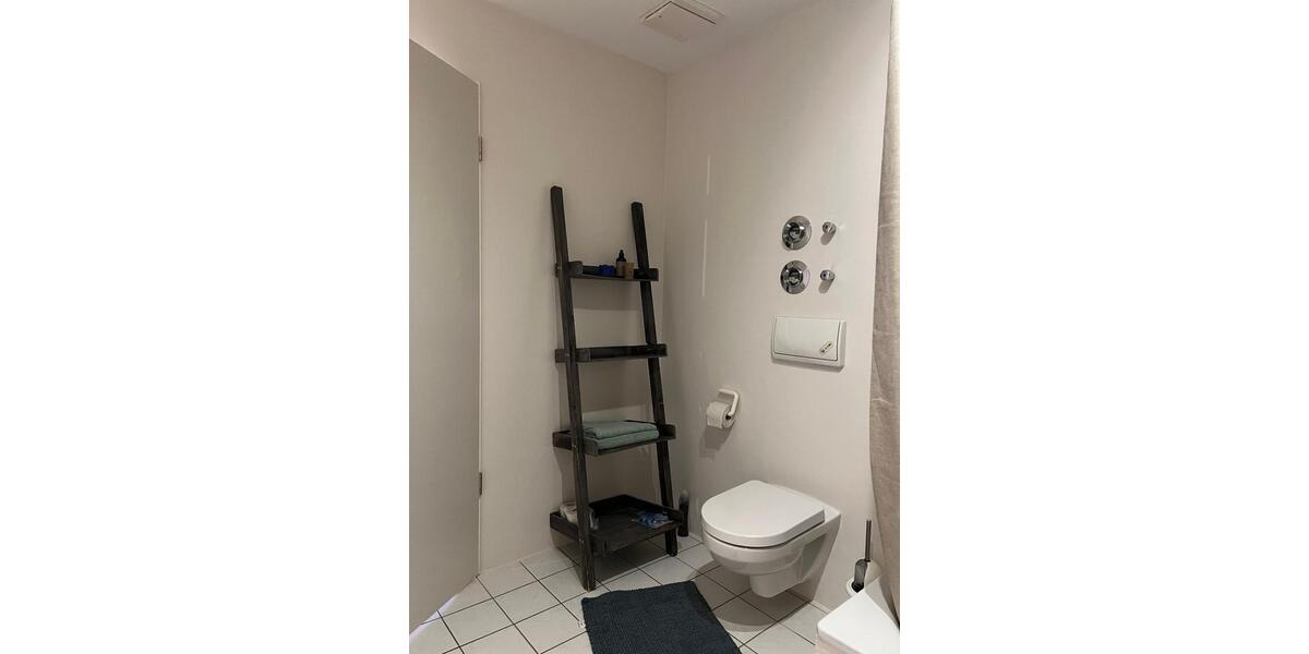 Etagenwohnung Tirschenreuth - 3 Zimmer, 130 m&sup2;, 910&euro; | Angebot:24678589