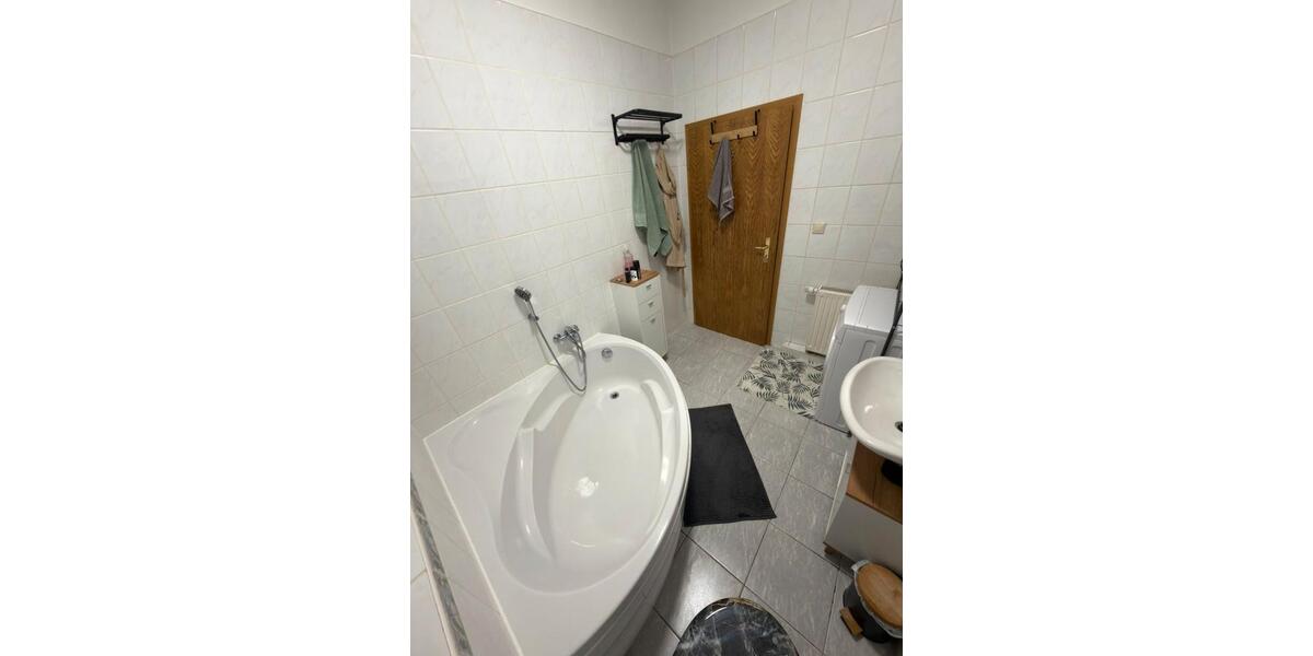Etagenwohnung Ilmenau Ankenbachshof - 1 Zimmer, 49 m&sup2;, 360&euro; | Angebot:26486153