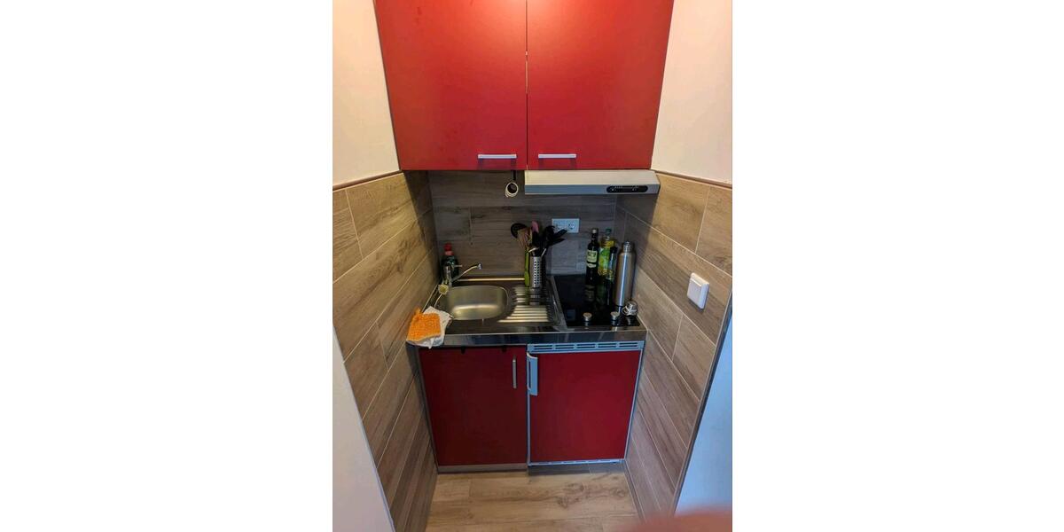 Nur an Studierende: 1ZKB, Appartement 600m z.Uni, WARM 1 zimmer