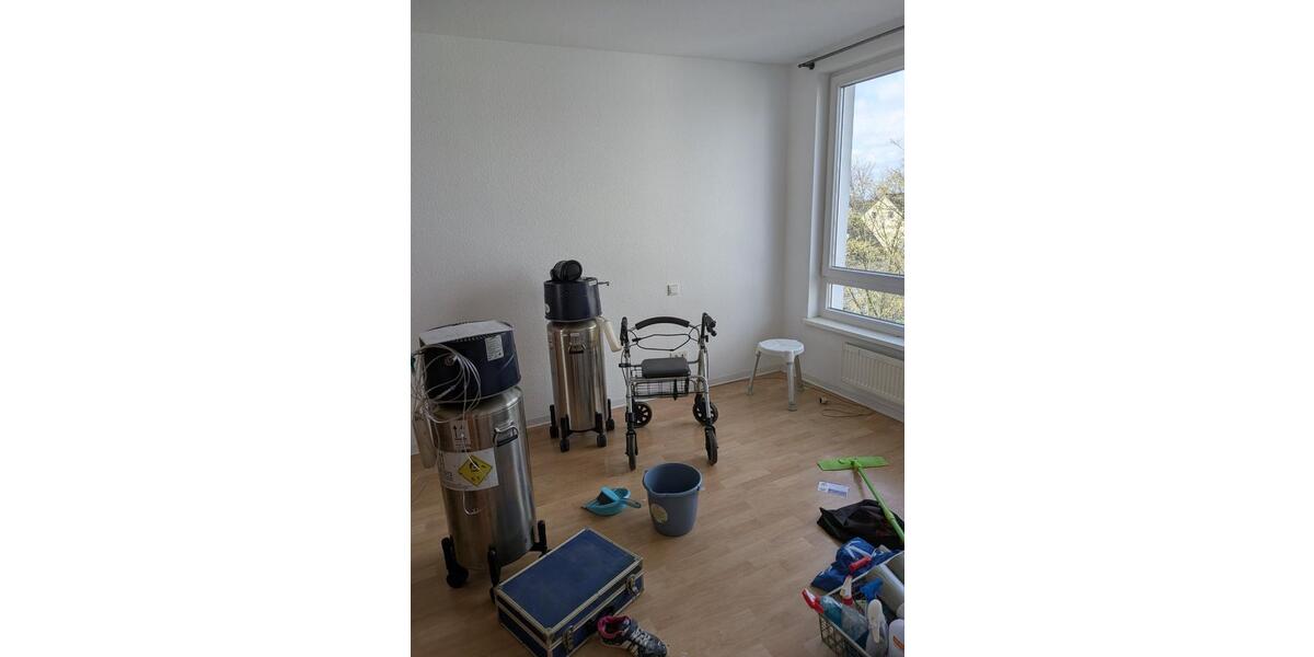 Dachgeschoßwohnung Solingen Mitte - 2 Zimmer, 43 m&sup2;, 681&euro; | Angebot:25541390