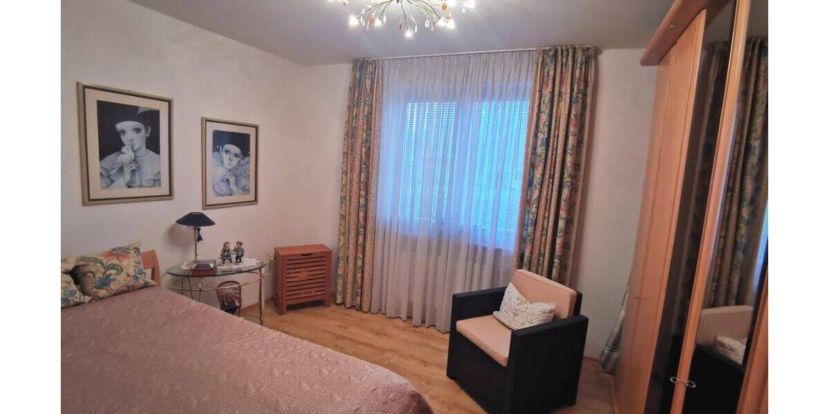 Etagenwohnung Wedel - 4 Zimmer, 99 m&sup2;, 1.400&euro; | Angebot:26190439