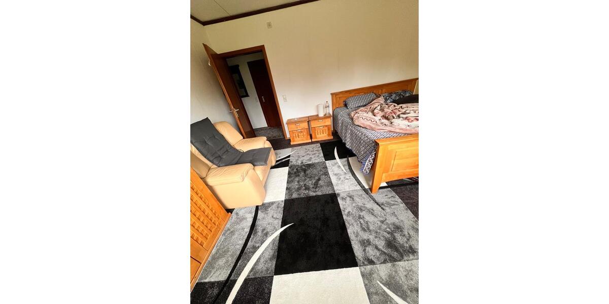 Erdgeschoßwohnung Arnsberg Oeventrop - 4 Zimmer, 115 m&sup2;, 1.700&euro; | Angebot:26432440