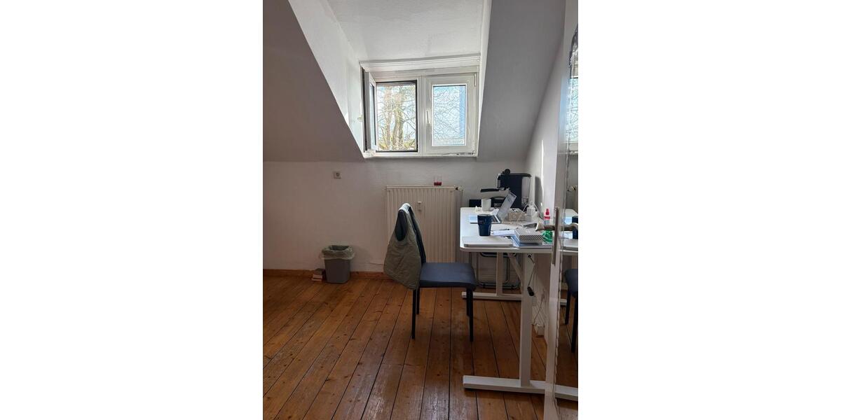 Dachgeschoßwohnung Bonn - 1 Zimmer, 36 m&sup2;, 570&euro; | Angebot:25162149
