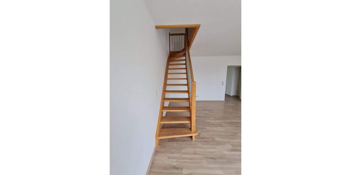 Großzügig Wohnen über 2 Etagen in Riegelsberg 5 zimmer