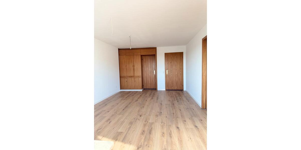 Etagenwohnung Rutesheim - 5 Zimmer, 123 m&sup2;, 1.250&euro; | Angebot:26007794