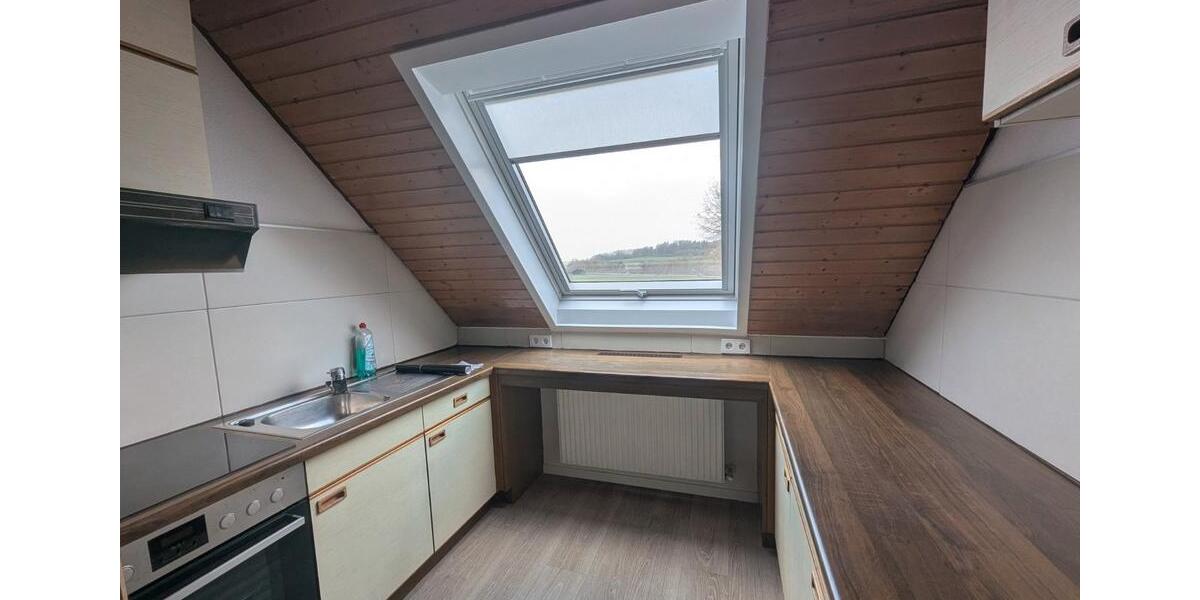 Dachgeschoßwohnung Satteldorf - 3 Zimmer, 62 m&sup2;, 650&euro; | Angebot:26581346