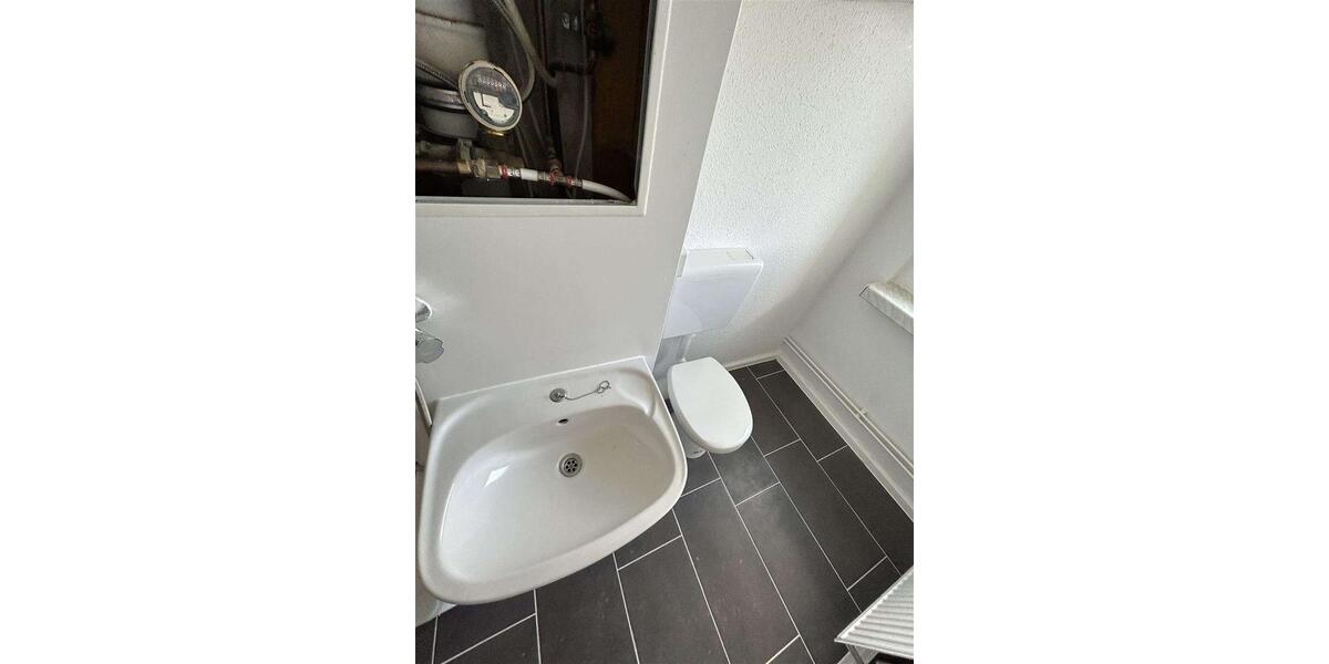 Etagenwohnung Markneukirchen - 4 Zimmer, 79 m&sup2;, 343&euro; | Angebot:24213849