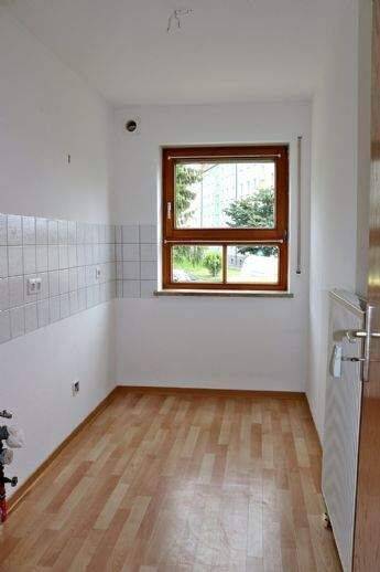 Etagenwohnung Waldheim Schönberg - 2 Zimmer, 50 m&sup2;, 300&euro; | Angebot:26805687