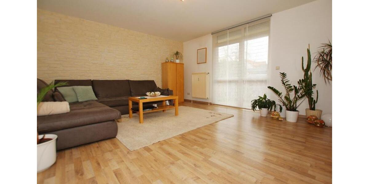 Erdgeschoßwohnung Oschersleben (Bode) - 2 Zimmer, 80 m&sup2;, 650&euro; | Angebot:26052786