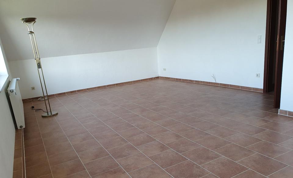Dachgeschoßwohnung Soltau - 4 Zimmer, 94 m&sup2;, 900&euro; | Angebot:25946946