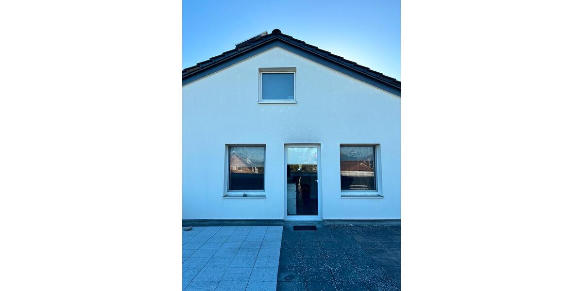 Etagenwohnung Geestland - 5 Zimmer, 121 m&sup2;, 1.200&euro; | Angebot:26626063