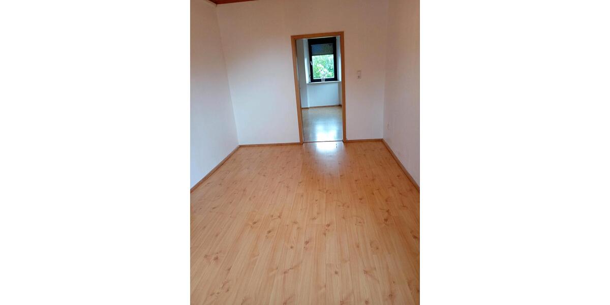 Erdgeschoßwohnung Winnweiler - 3 Zimmer, 65 m&sup2;, 650&euro; | Angebot:26585088