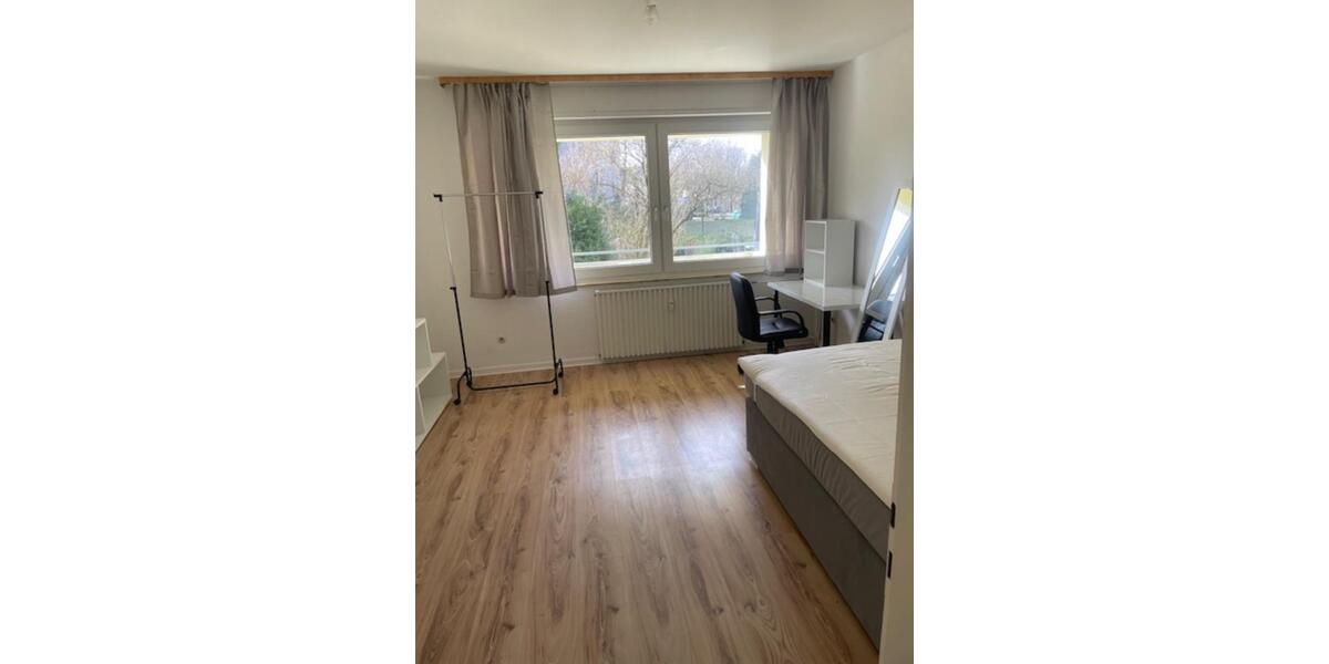 Möbliertes WG-Zimmer in Solingen-Hauptbahnhof-Nähe ! 1 zimmer