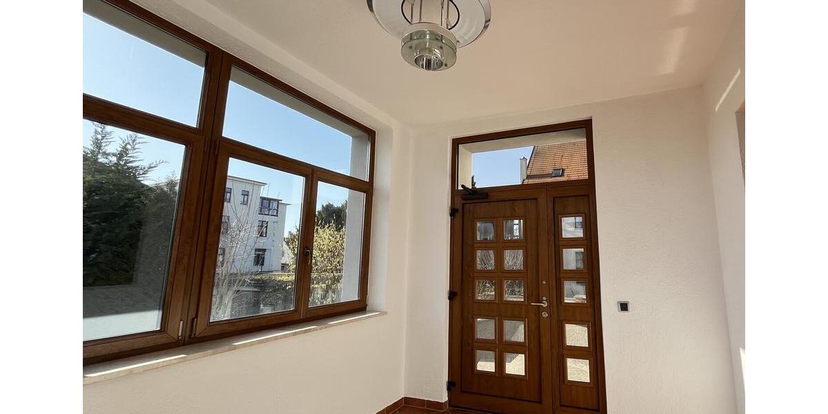 Erdgeschoßwohnung Schönebeck (Elbe) - 4 Zimmer, 135 m&sup2;, 1.350&euro; | Angebot:25900172