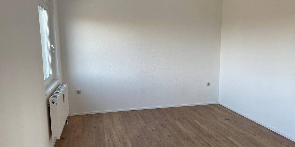 Etagenwohnung Apolda - 2 Zimmer, 75 m&sup2;, 550&euro; | Angebot:26113088