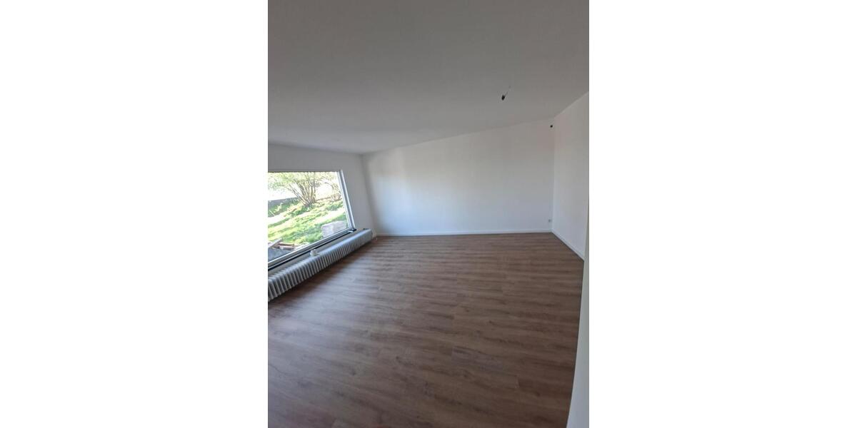 Einfamilienhaus Schwalmstadt - 4 Zimmer, 120 m&sup2;, 1.250&euro; | Angebot:26354201