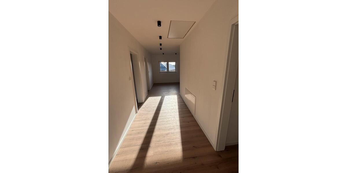 Wunderschönes kernsaniertes Familienhaus mit Garten & viel Licht 4 zimmer