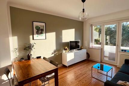 3-Zimmer-Wohnung mit Balkon & Kanalblick (Barmbek) zur Untermiete zimmer