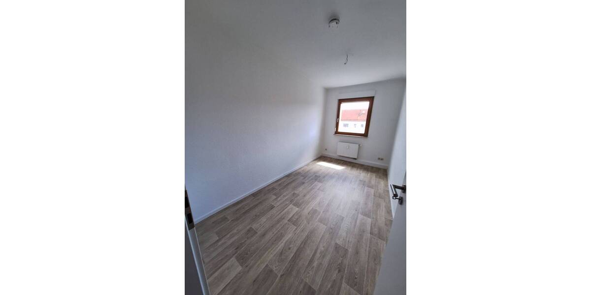 Etagenwohnung Eisenach - 3 Zimmer, 70 m&sup2;, 550&euro; | Angebot:26853027