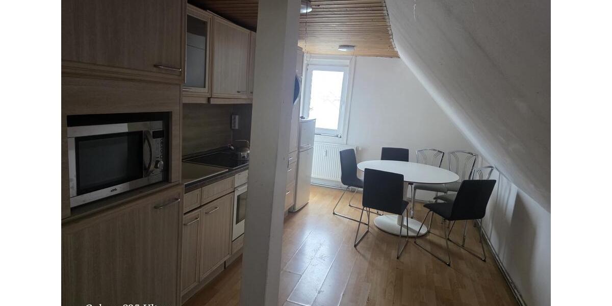 Dachgeschoßwohnung Rödental - 2 Zimmer, 50 m&sup2;, 520&euro; | Angebot:24842123