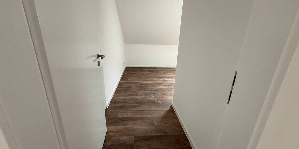 Etagenwohnung Flöha - 4 Zimmer, 90 m&sup2;, 900&euro; | Angebot:26583698